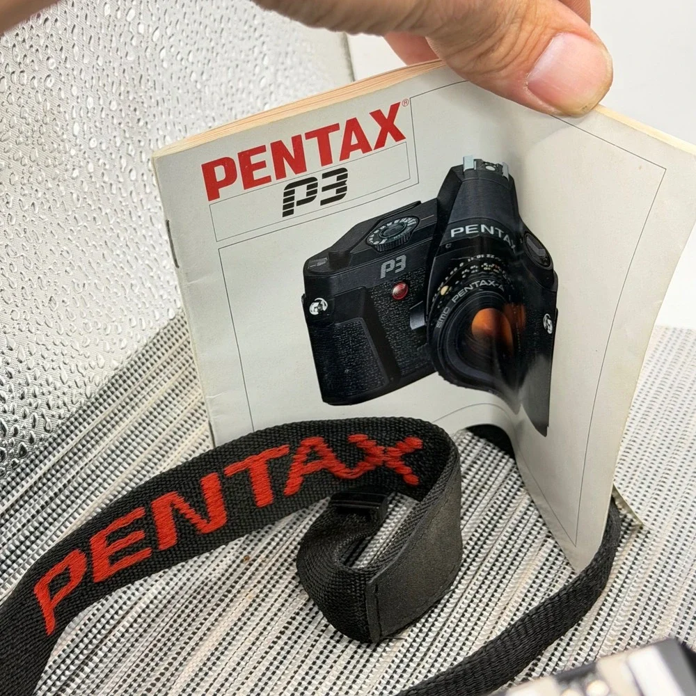 Pentax P3 35mm SLR Film Camera SMC Pentax-A‎ 50mm f1.7 Lens Flash Bag Bundle